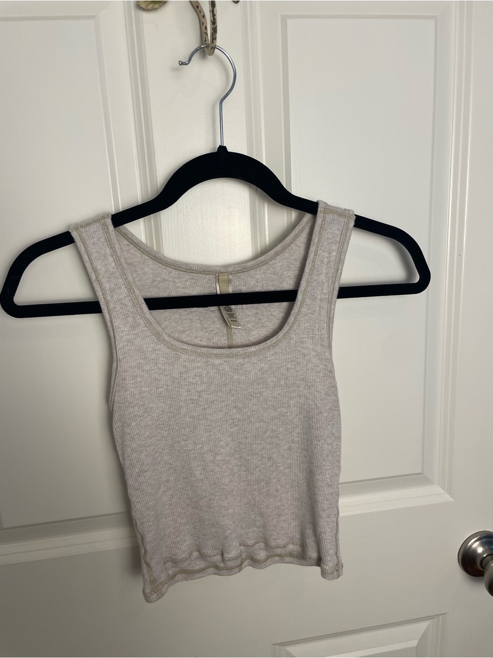 Women’s Ribbed Scoop Neck Tank Top